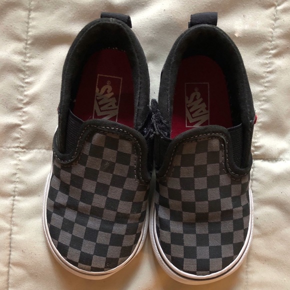toddler boy velcro vans